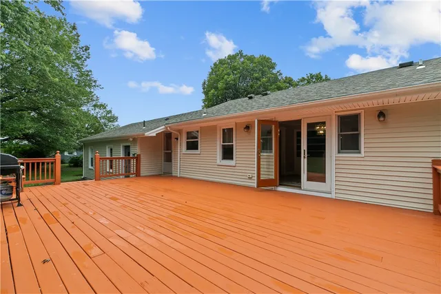 $725,000 | 6 Wabasso Terrace, Middletown, RI 02842