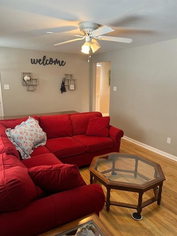 1612 McCully Road Pittsburgh, PA 15234 - Photo 8 of 27 Gallery Image 8