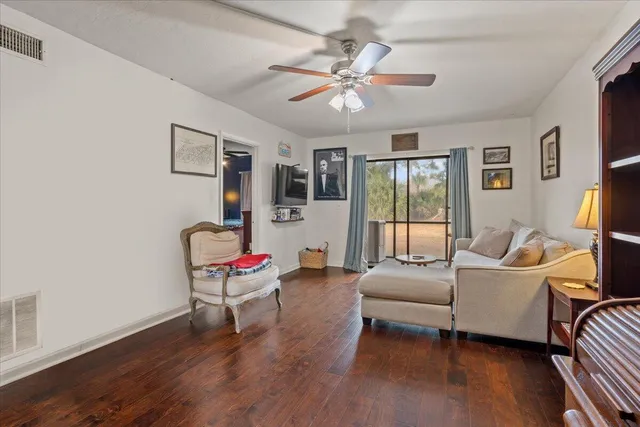 $210,000 | 2901 Dove Haven Court, Unit 201A, Charleston, SC 29414