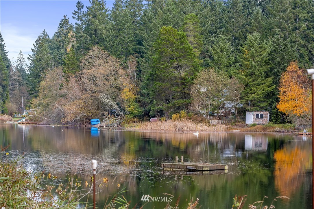 9956 Fairview Lake Road Southwest Port Orchard, WA 98367 - Photo 2 of 33 Gallery Image 2