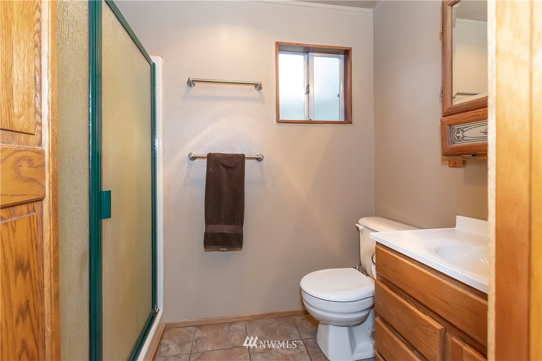 9956 Fairview Lake Road Southwest Port Orchard, WA 98367 - Photo 15 of 33 Gallery Image 15