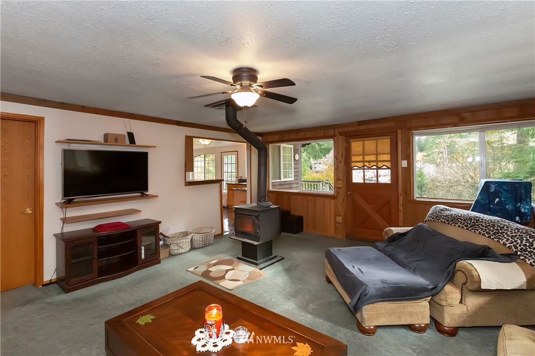9956 Fairview Lake Road Southwest Port Orchard, WA 98367 - Photo 16 of 33 Gallery Image 16