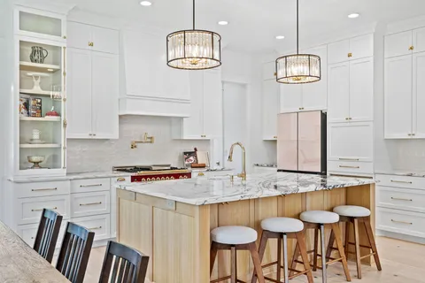 $1,124,000 | 21412 Poate Court, Rogers, MN 55374