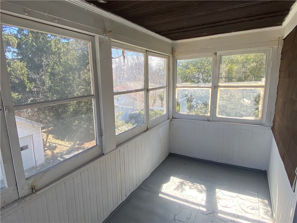 332 Carter Street Rochester, NY 14621 - Photo 2 of 14