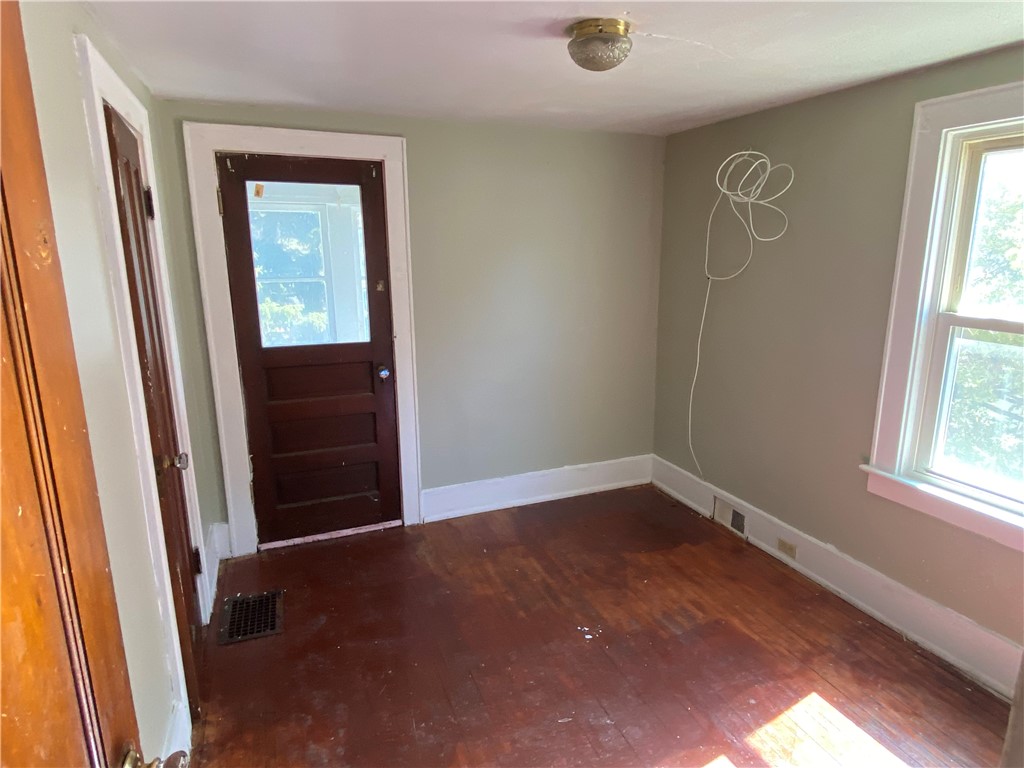 332 Carter Street Rochester, NY 14621 - Photo 7 of 14