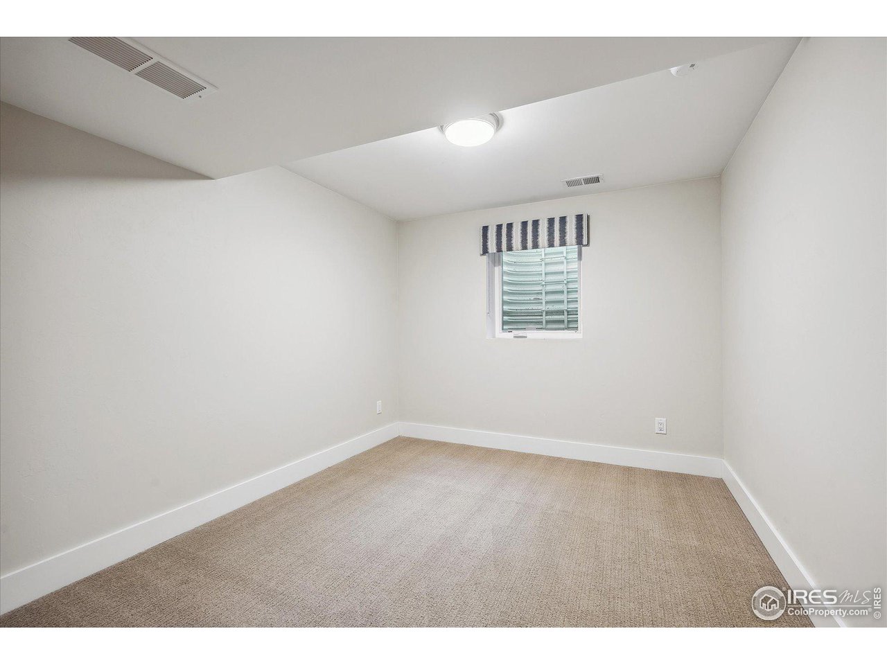 1920 Vista Drive Boulder, CO 80304 - Photo 29 of 38 a view of an empty room