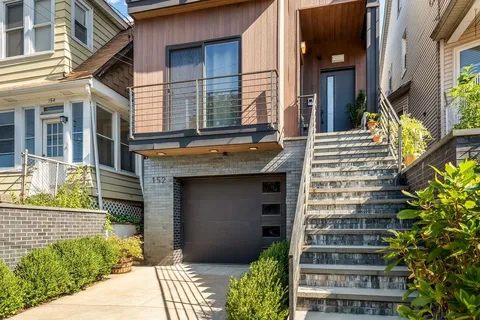 $699,000 | 152 Beach Street, Unit 1, Jersey City, NJ 07307