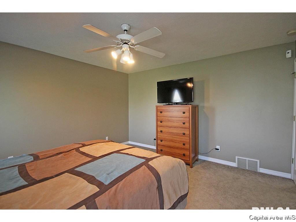 2408 Gander Road Springfield, IL 62711 - Photo 18 of 36