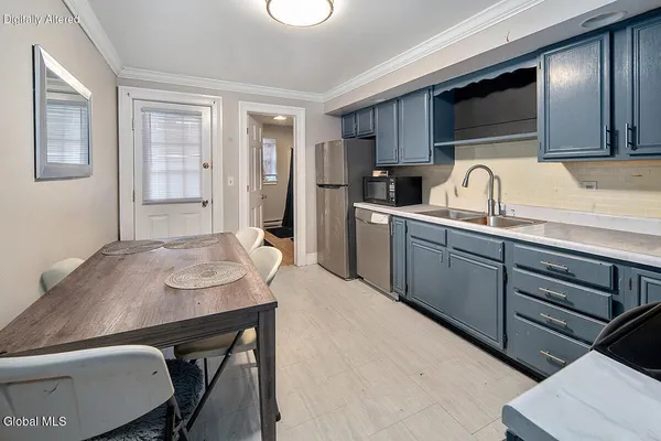 $349,000 | 321 Washington Avenue, Albany, NY 12206