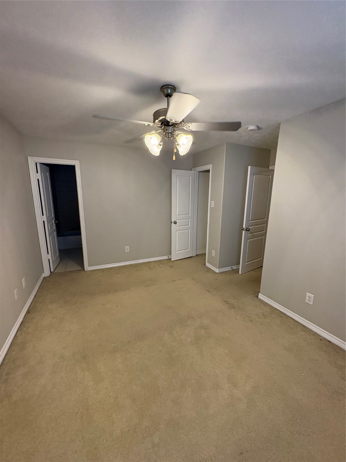 2614 Enclave At Shady Acres Court Houston, TX 77008 - Photo 11 of 15 a view of an empty room with a ceiling fan