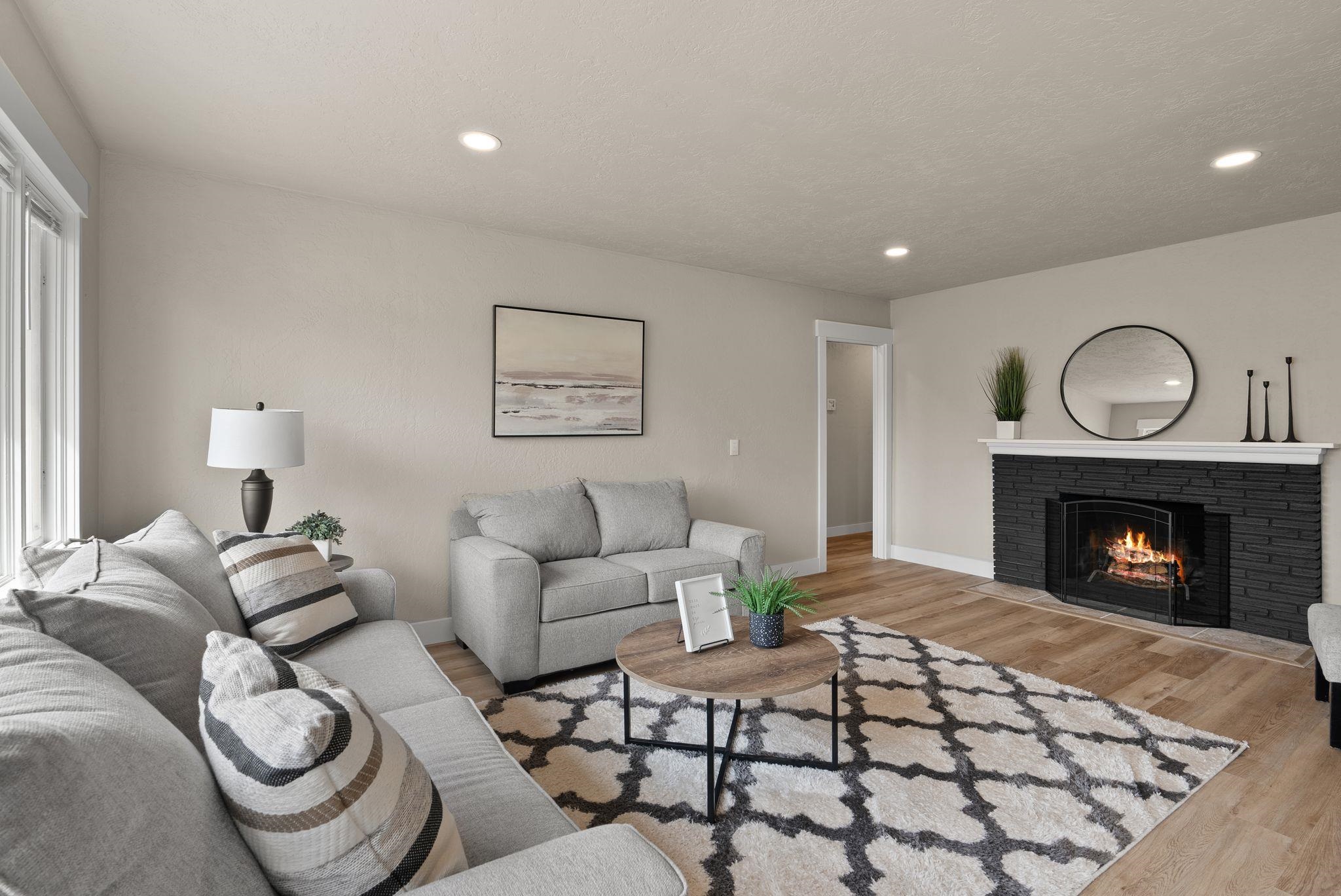 5004 North Elm Street Spokane, WA 99205 - Photo 3 of 32