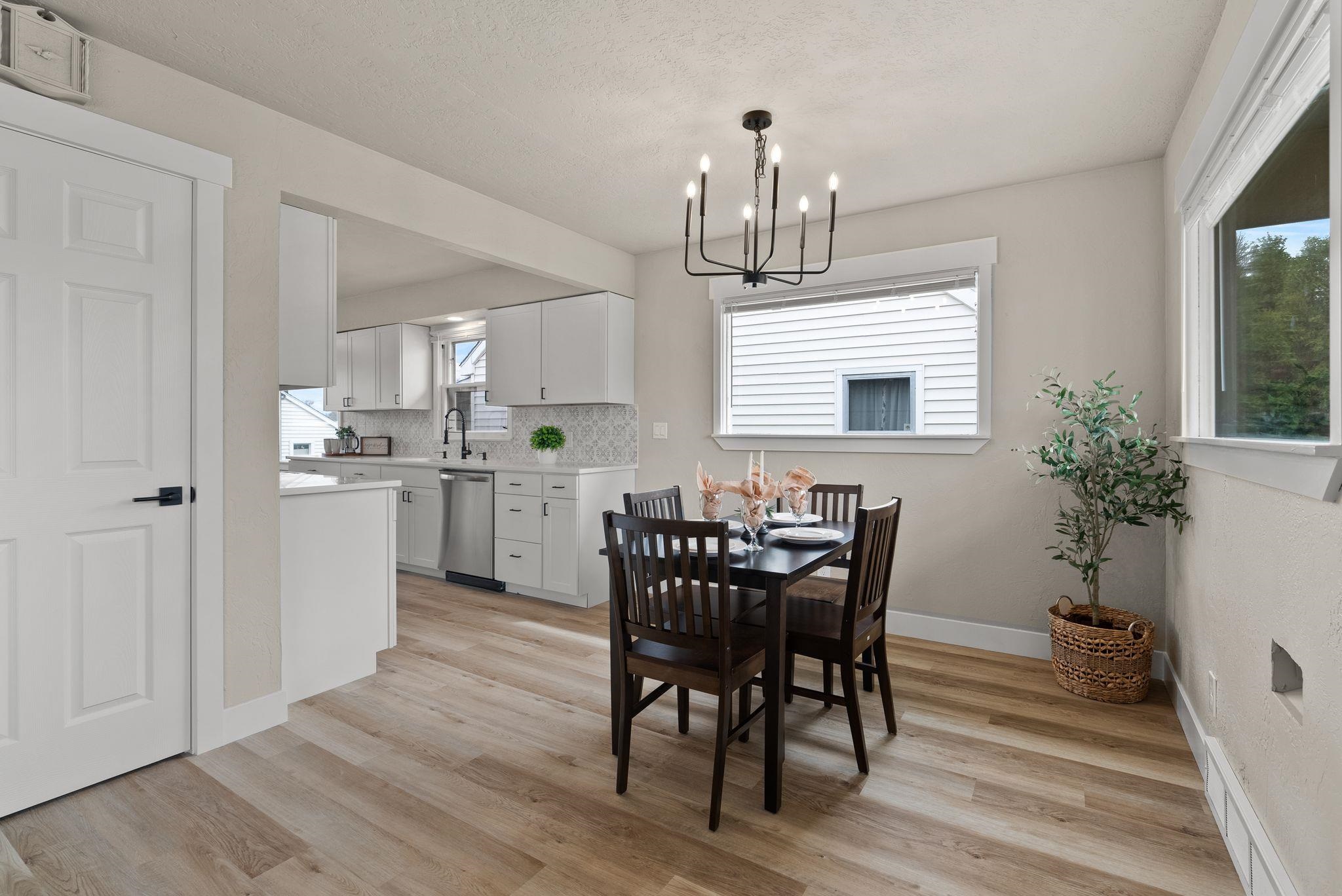 5004 North Elm Street Spokane, WA 99205 - Photo 6 of 32