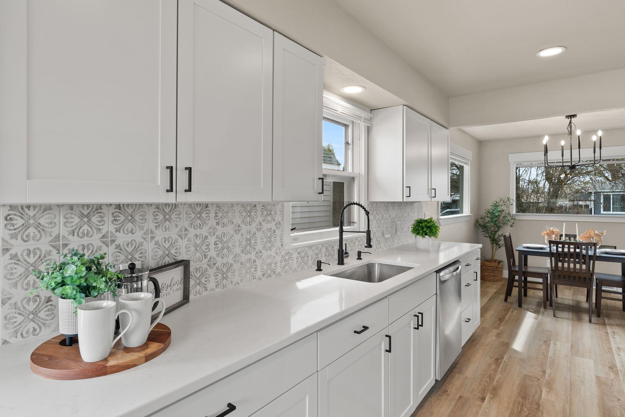 5004 North Elm Street Spokane, WA 99205 - Photo 9 of 32