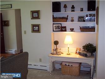 596 Beck Road Souderton, PA 18964 - Photo 9 of 12 Living Room