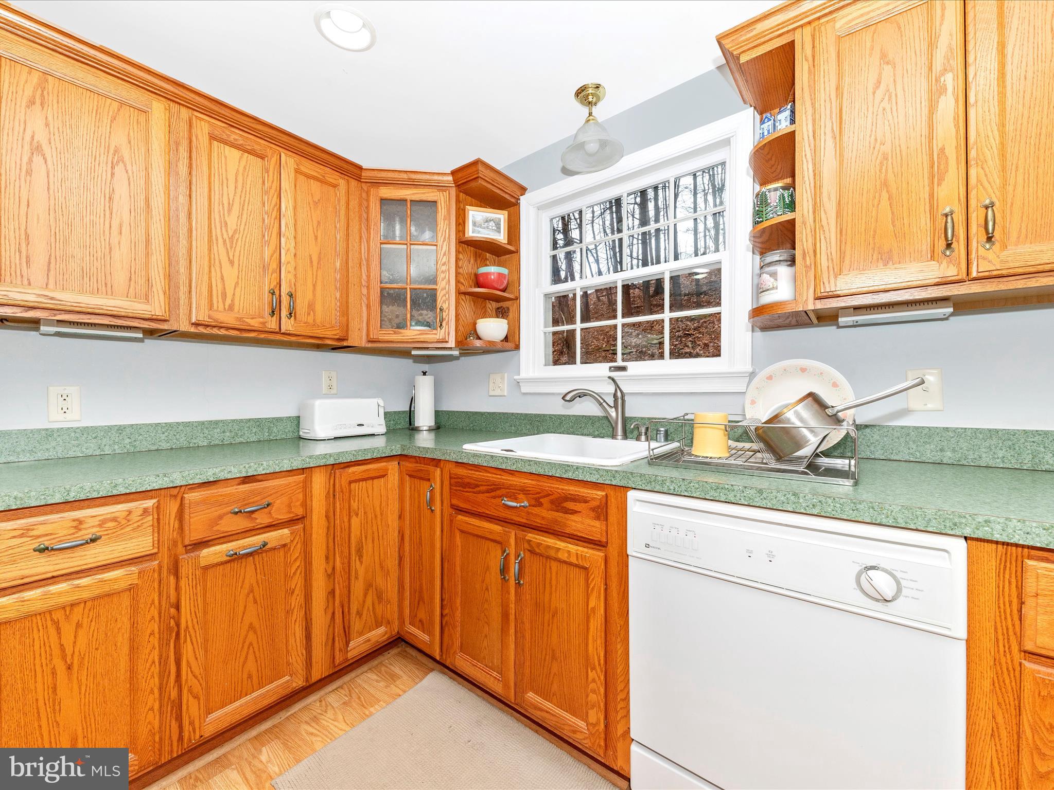 8722 Indian Springs Road Frederick, MD 21702 - Photo 14 of 54 Kitchen