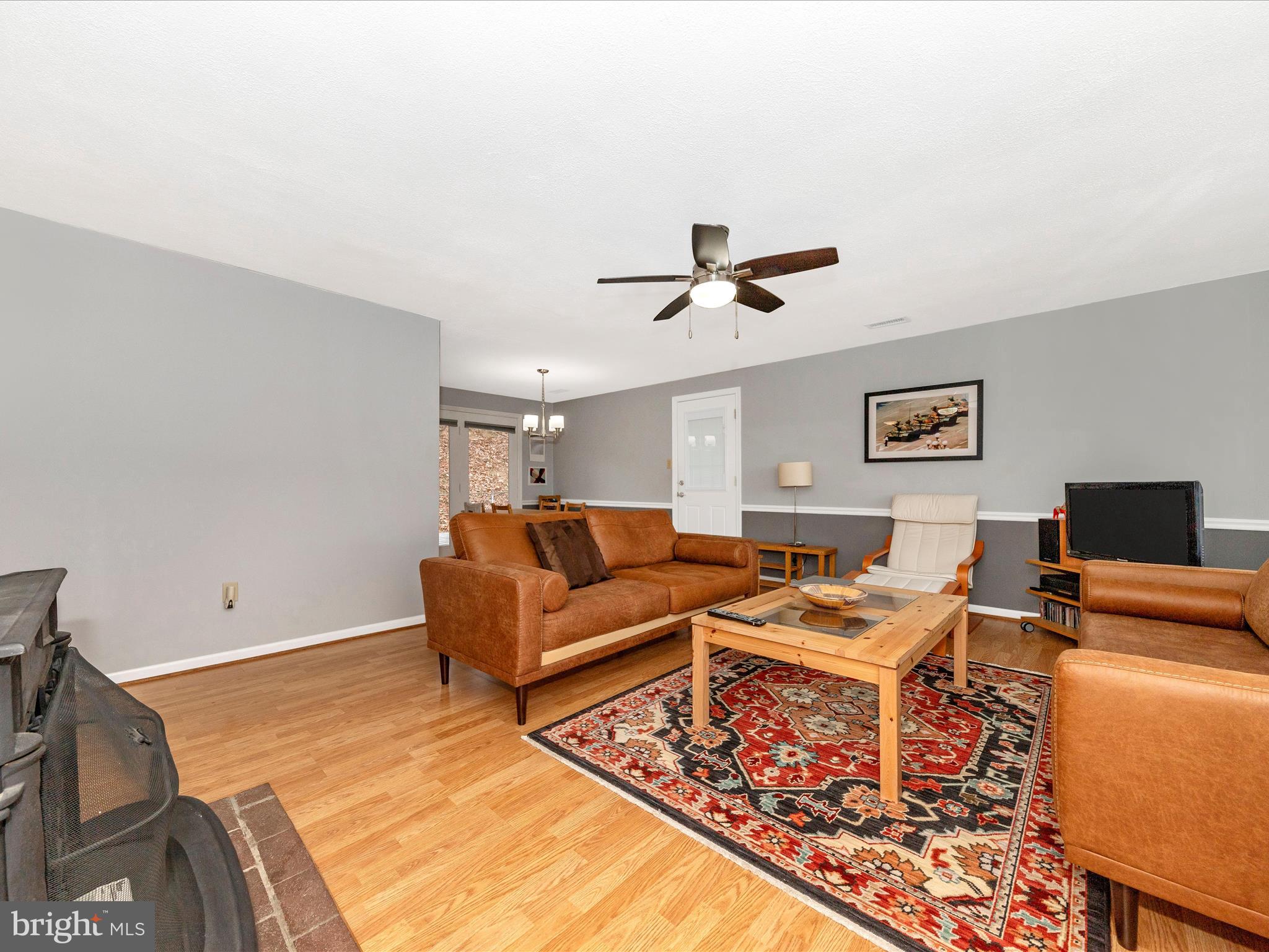 8722 Indian Springs Road Frederick, MD 21702 - Photo 5 of 54 Living Room