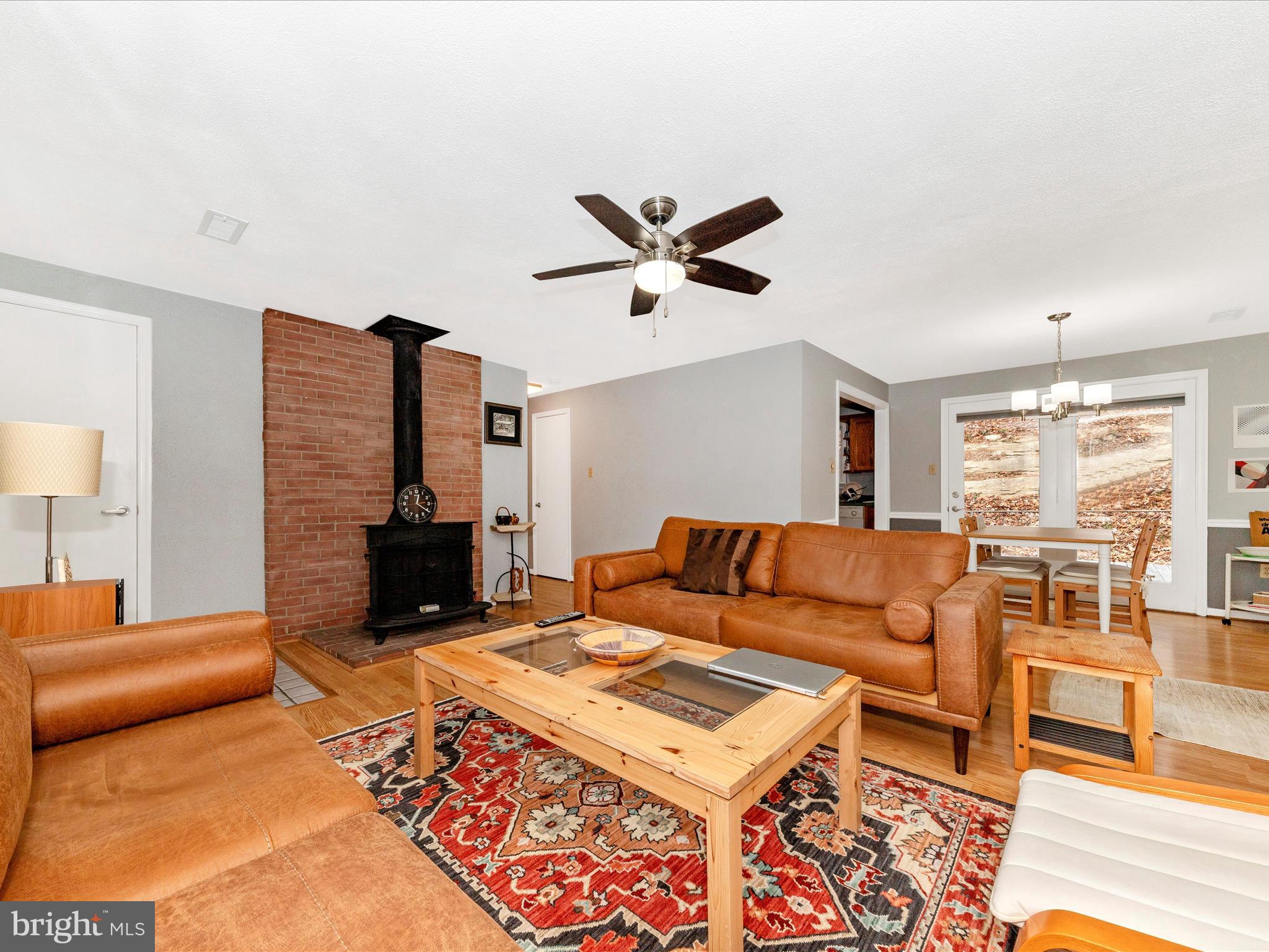 8722 Indian Springs Road Frederick, MD 21702 - Photo 6 of 54 Living Room