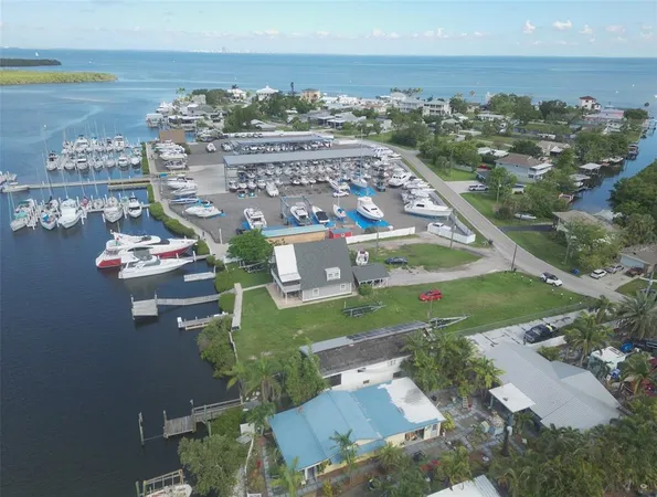 $525,000 | 3322 West Shell Point Road, Unit B, Ruskin, FL 33570