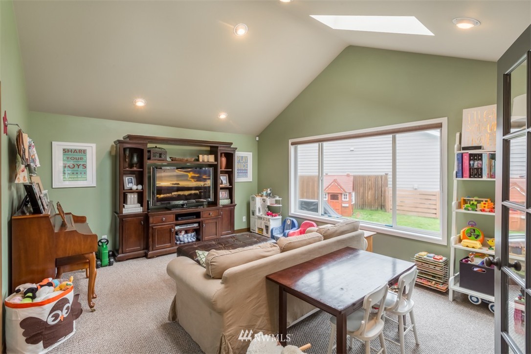 8920 Northeast 176th Street Bothell, WA 98011 - Photo 12 of 21 Gallery Image 12