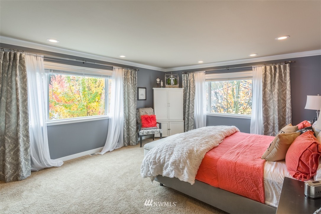 8920 Northeast 176th Street Bothell, WA 98011 - Photo 18 of 21 Gallery Image 18