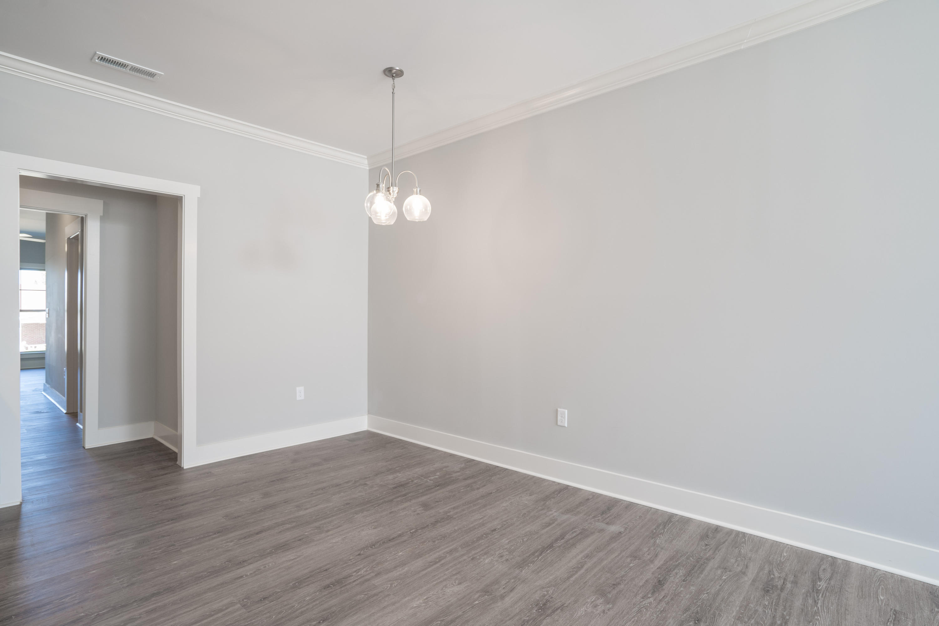 765 Steele Road Rossville, GA 30741 - Photo 10 of 30 006 Unit 4 Dining Area