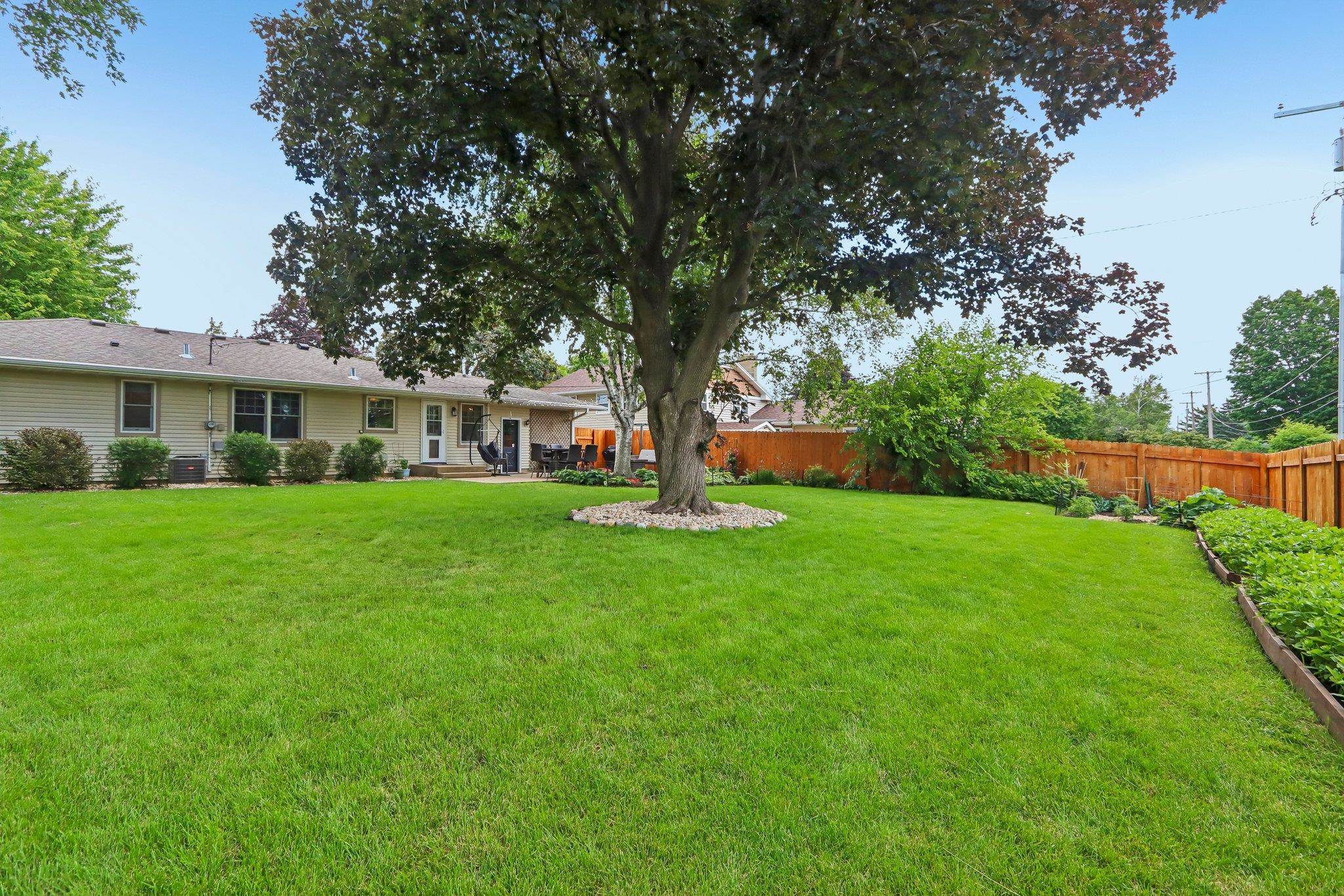 204 6th Street Waunakee, WI 53597 - Photo 43 of 58
