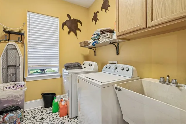 $589,000 | 452 Belle Pointe Drive, Madisonville, LA 70447