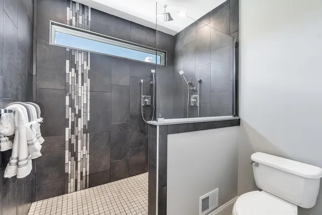 $589,900 | 5210 Grande View Lane, Jackson, MI 49201