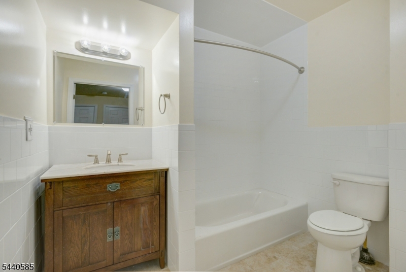 83 Summit Avenue, Unit 3A Summit, NJ 07901 - Photo 5 of 10