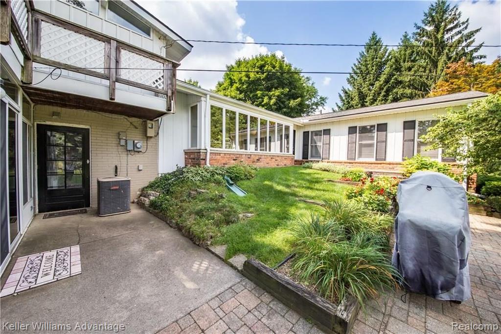 36508 West Lyman Road Farmington Hills, MI 48331 - Photo 50 of 63