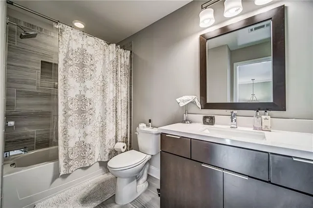 $3,450 | 1913 Townsend Court, Unit 25, Atlanta, GA 30329