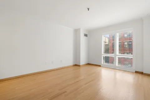 $1,150,000 | 350 North Street, Unit 301, Boston, MA 02109