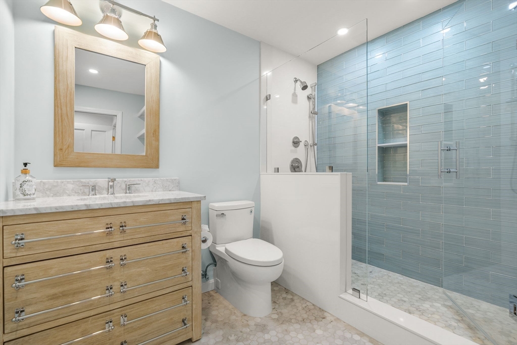 350 North Street, Unit 301 Boston, MA 02109 - Photo 13 of 24