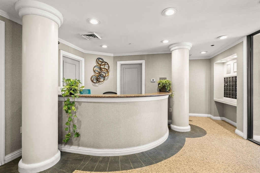 350 North Street, Unit 301 Boston, MA 02109 - Photo 19 of 24