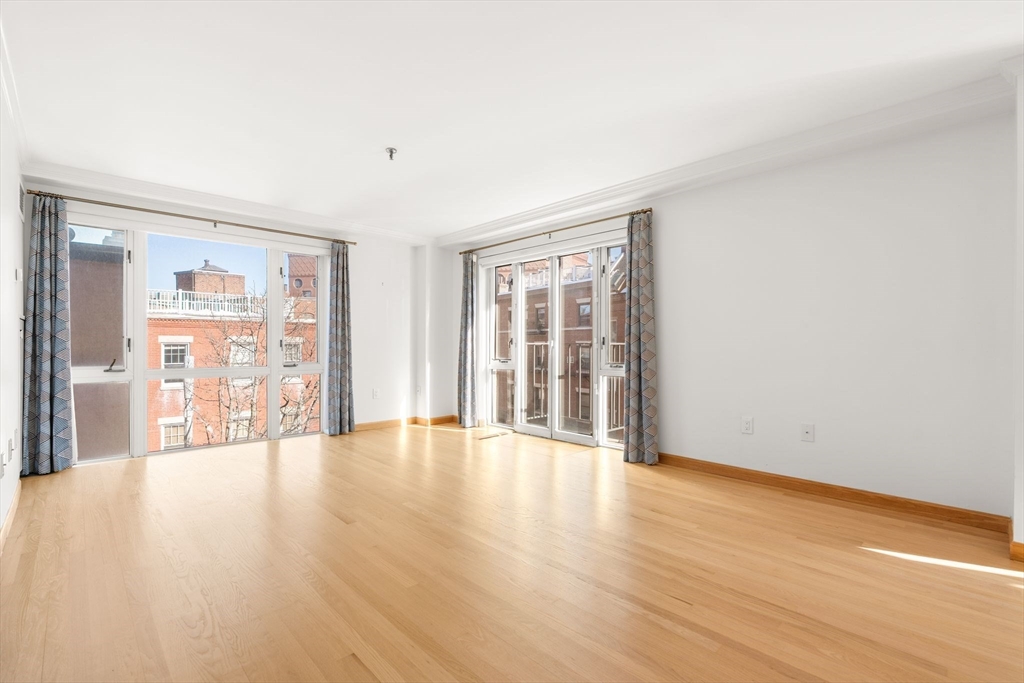 350 North Street, Unit 301 Boston, MA 02109 - Photo 2 of 24