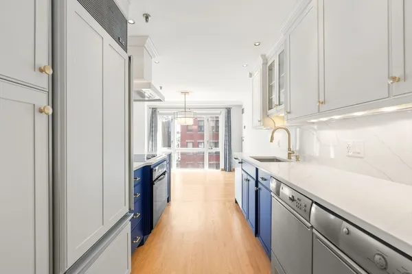 $1,142,000 | 350 North Street, Unit 301, Boston, MA 02109