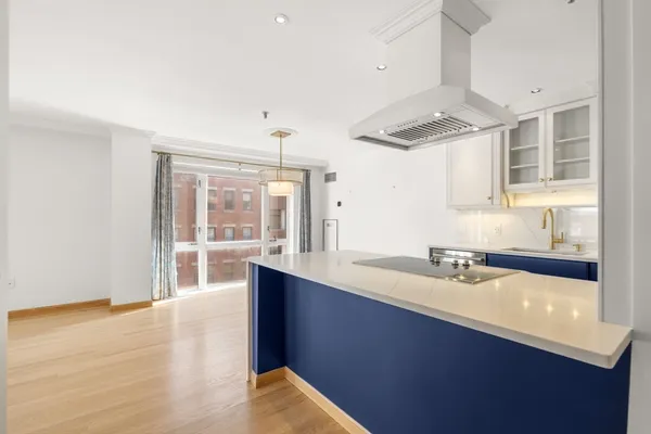 $1,142,000 | 350 North Street, Unit 301, Boston, MA 02109