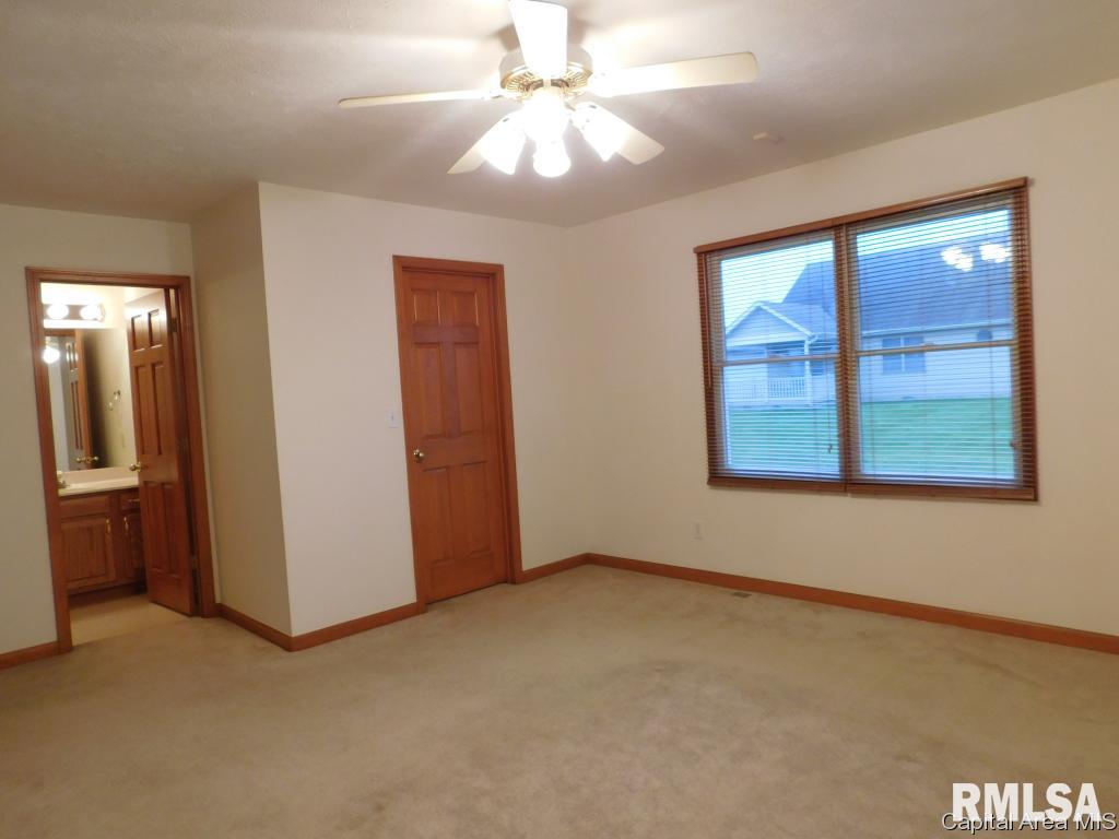 2420 Neil Road Springfield, IL 62702 - Photo 11 of 26