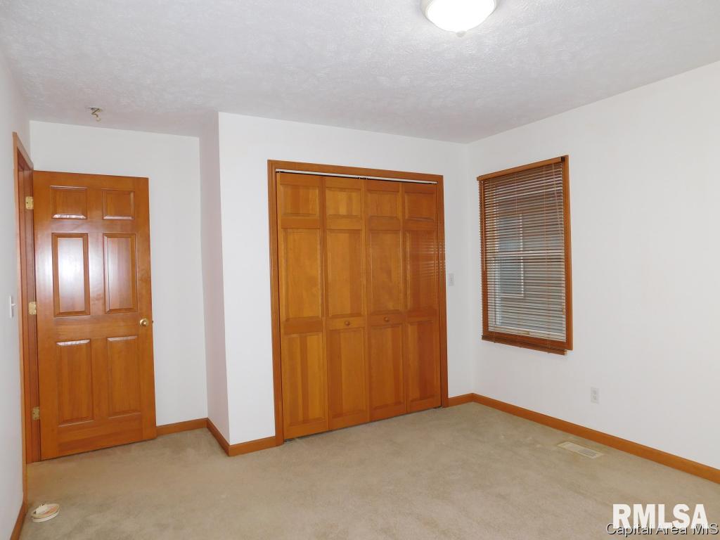 2420 Neil Road Springfield, IL 62702 - Photo 15 of 26