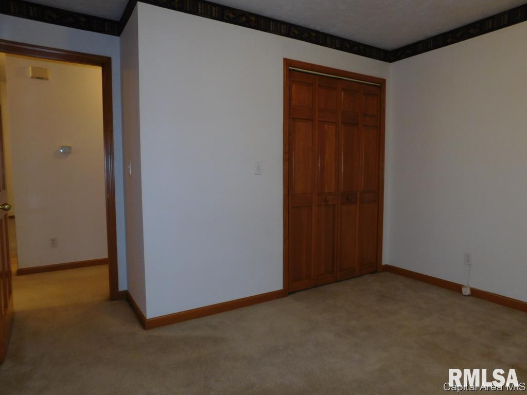2420 Neil Road Springfield, IL 62702 - Photo 17 of 26