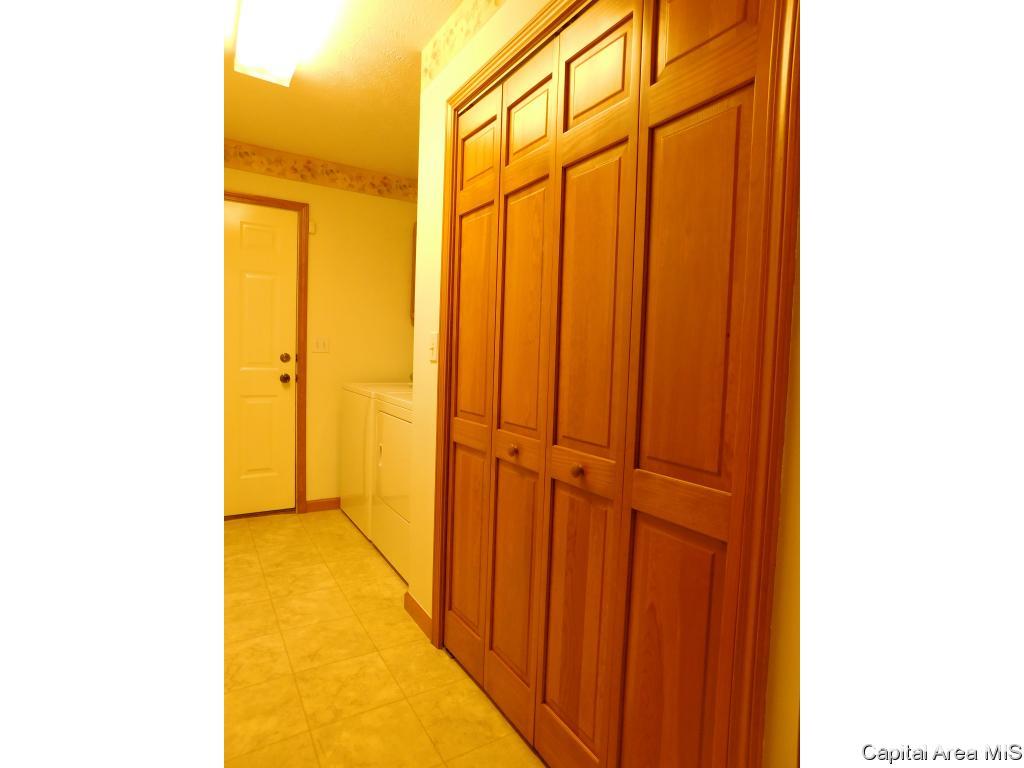2420 Neil Road Springfield, IL 62702 - Photo 20 of 26