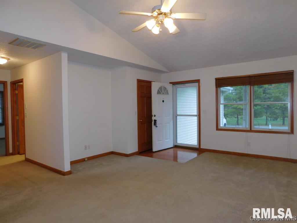2420 Neil Road Springfield, IL 62702 - Photo 2 of 26
