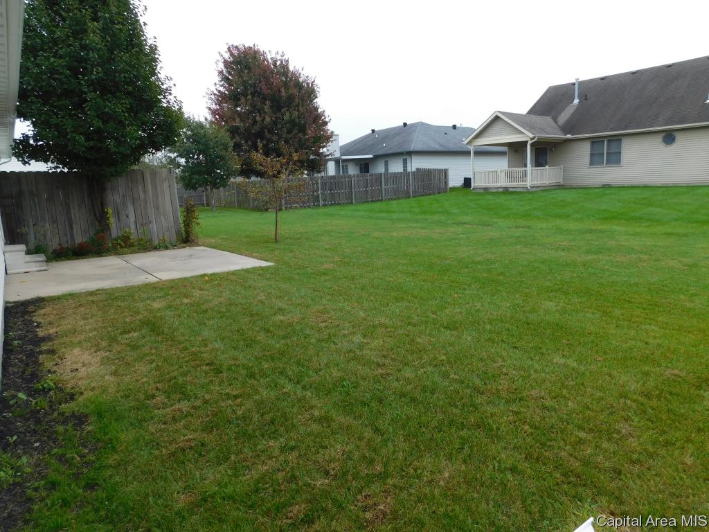 2420 Neil Road Springfield, IL 62702 - Photo 23 of 26