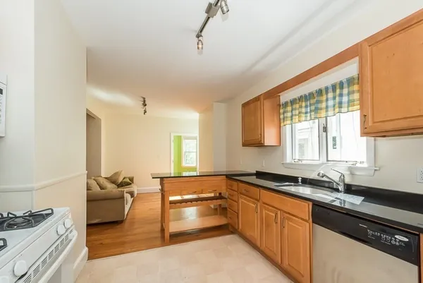 $4,400 | 46 Hobson Street, Unit 1, Boston, MA 02135