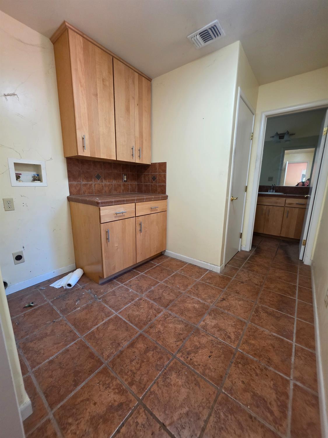 2303 Moreing Road Stockton, CA 95204 - Photo 16 of 25 Gallery Image 16