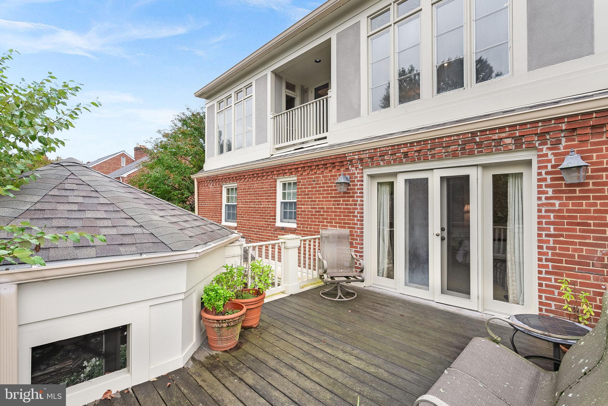 9314 Colesville Road Silver Spring, MD 20901 - Photo 26 of 88 Owner's rooftop deck