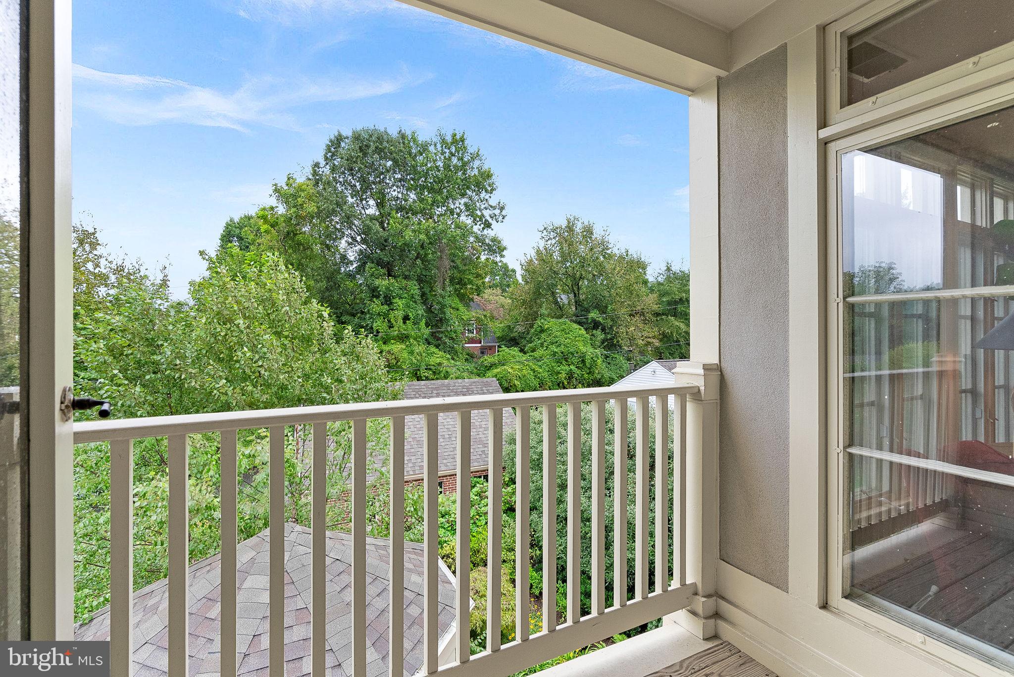 9314 Colesville Road Silver Spring, MD 20901 - Photo 35 of 88 Upper balcony/aerie