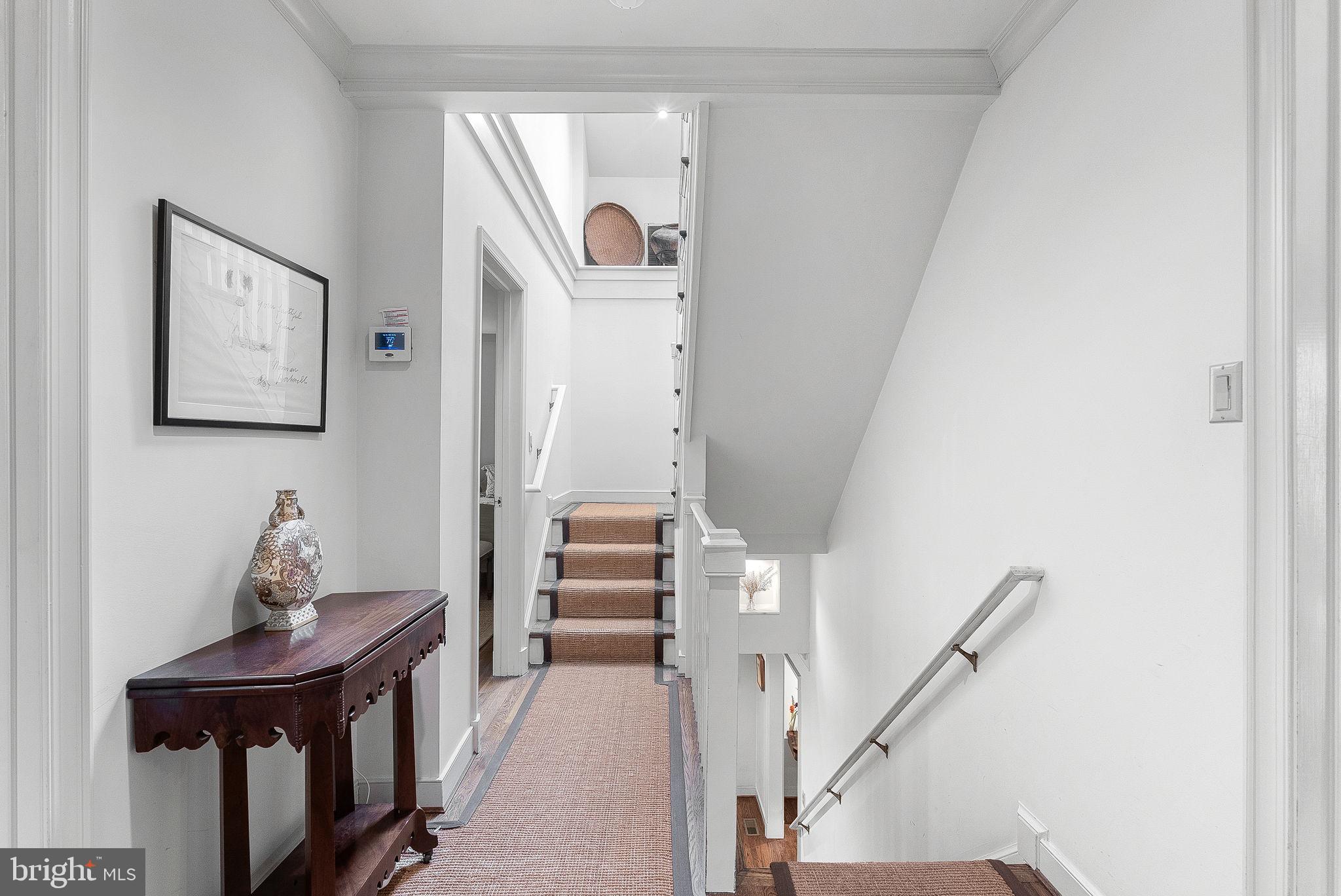 9314 Colesville Road Silver Spring, MD 20901 - Photo 41 of 88 Upper hall (level 2)