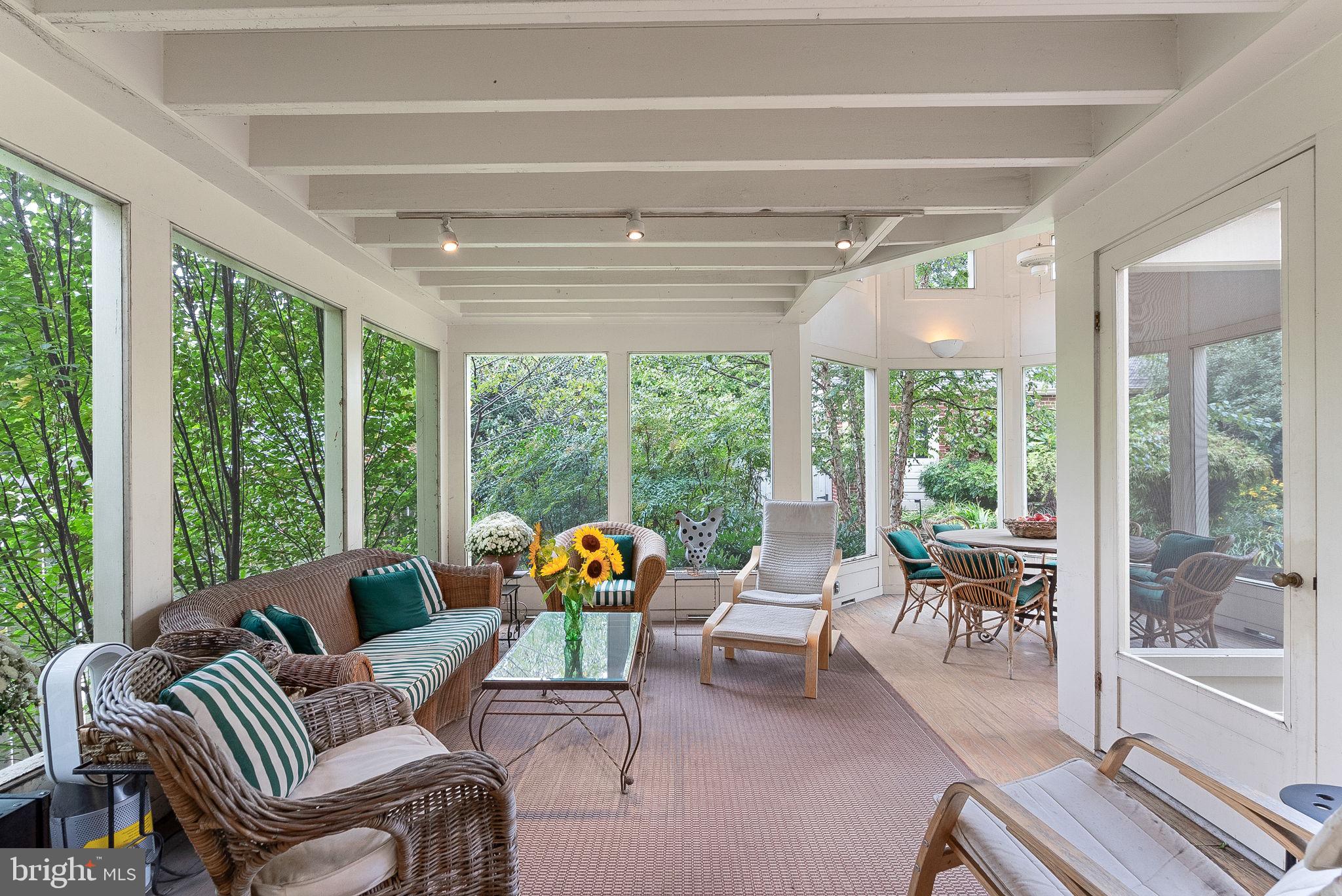 9314 Colesville Road Silver Spring, MD 20901 - Photo 5 of 88 The spot for morning coffee and the newspaper!