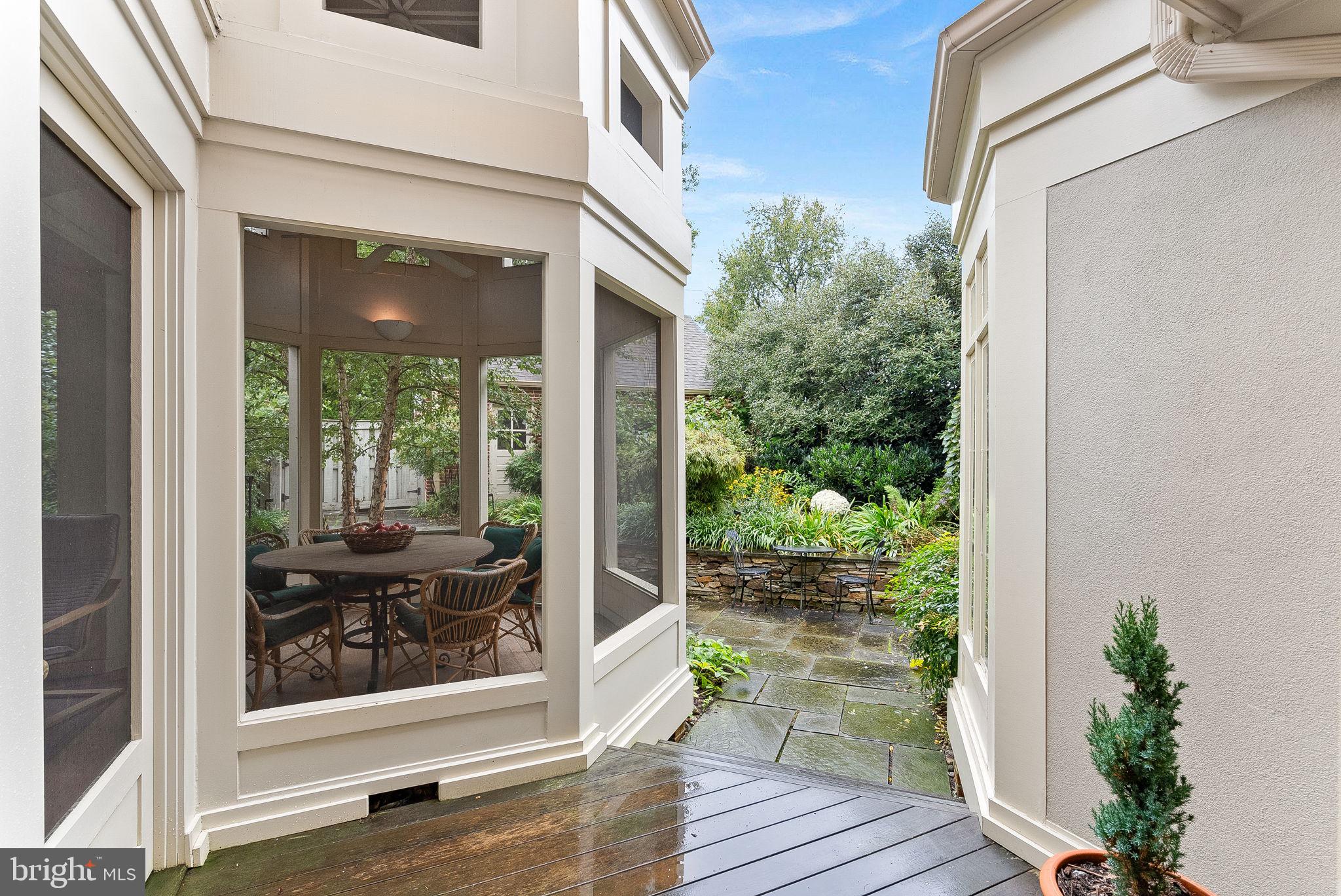 9314 Colesville Road Silver Spring, MD 20901 - Photo 52 of 88 Incredible architecture